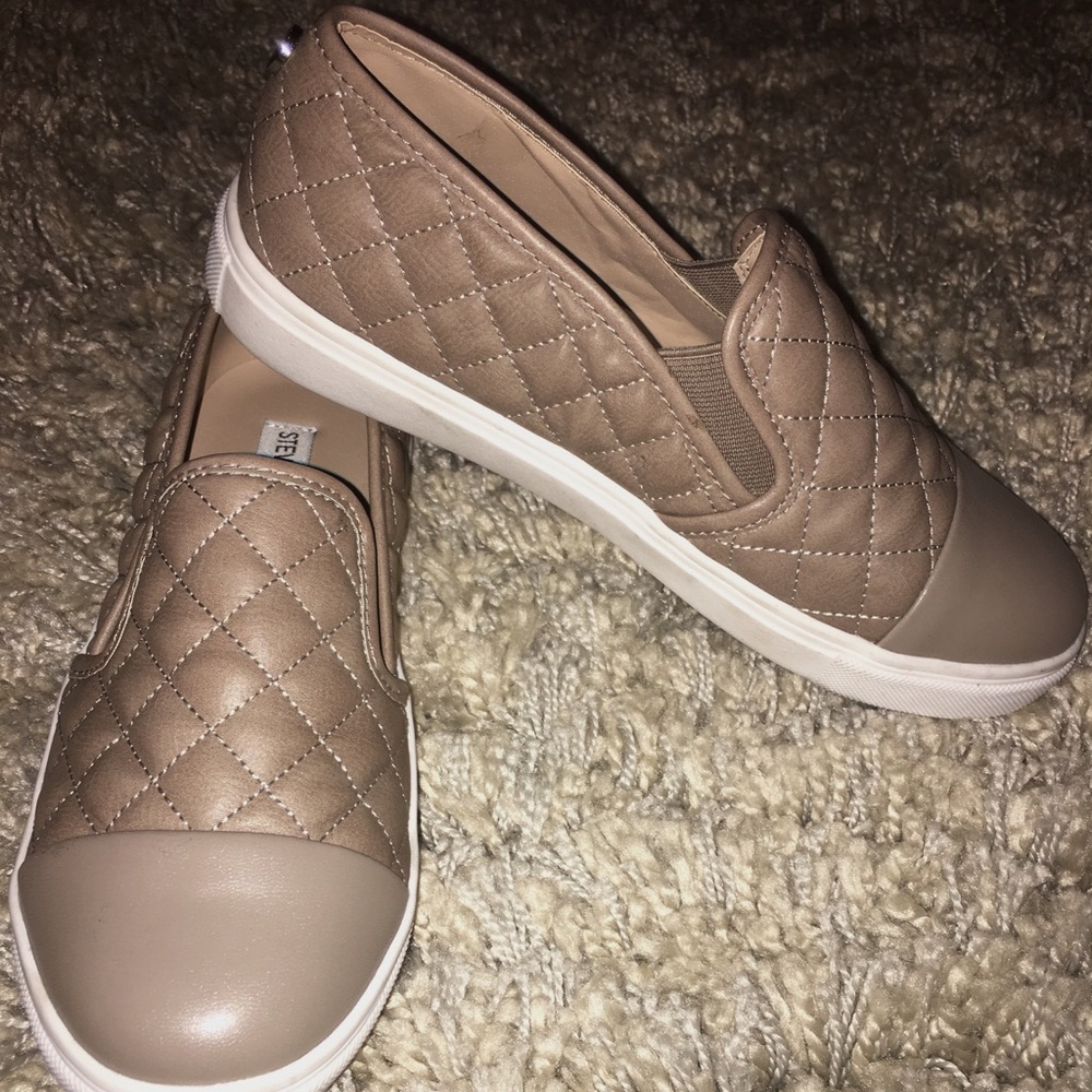 Steve Madden Sneakers